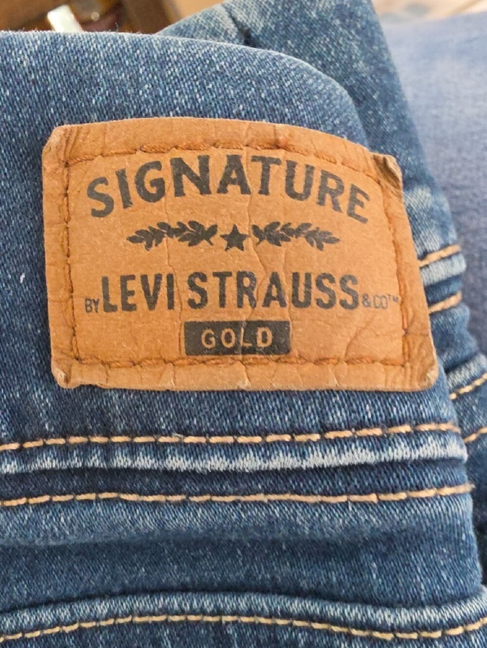 Signature by Levi Strauss Women's Dark Blue Skinny Jeans - Picture 4 of 5